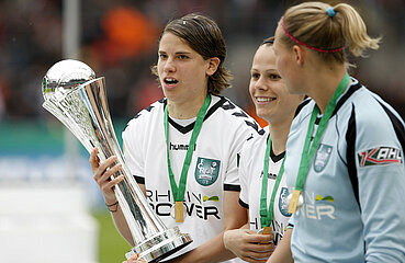 DFB-Pokalsiegerin 2009 & 2010