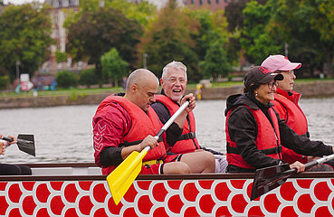 Hautnah-Rudern Drachenbootfahrt