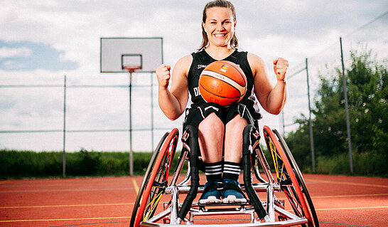 Rollstuhl-Basketballerin Annabel Breuer