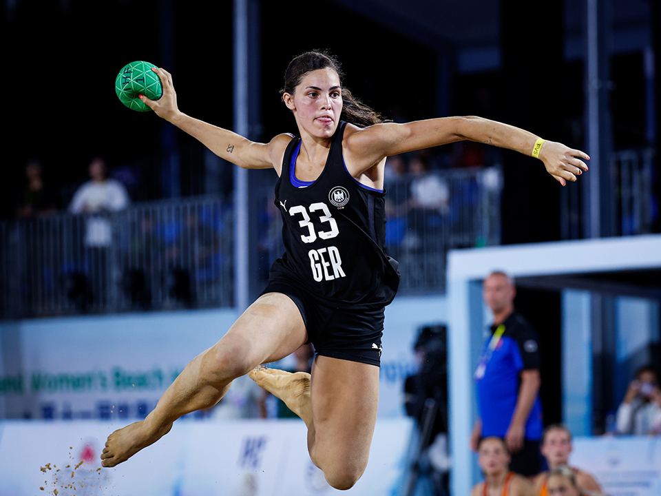 Beachhandballerin Lucie Kretzschmar